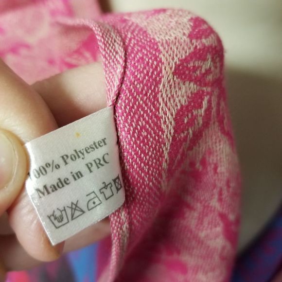 Shrug wrap 69x27" pretry knitcore in pink fray skirt cover up - Picture 5 of 6